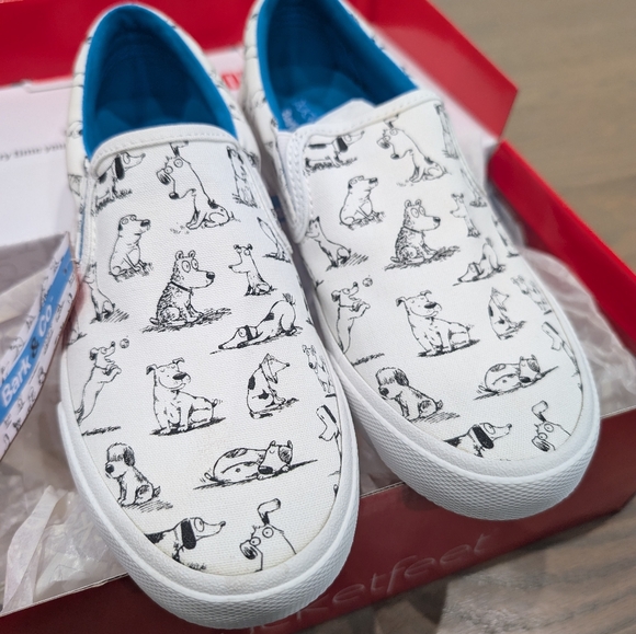 NWT Bucketfeet x Bark&Co women's 7.5 white sneakers - Picture 2 of 5